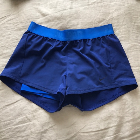 Nike Shorts - Picture 1 of 1